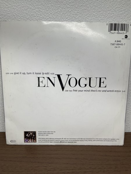 ★7インチ　En Vogue - Give It Up, Turn It Loose_画像2