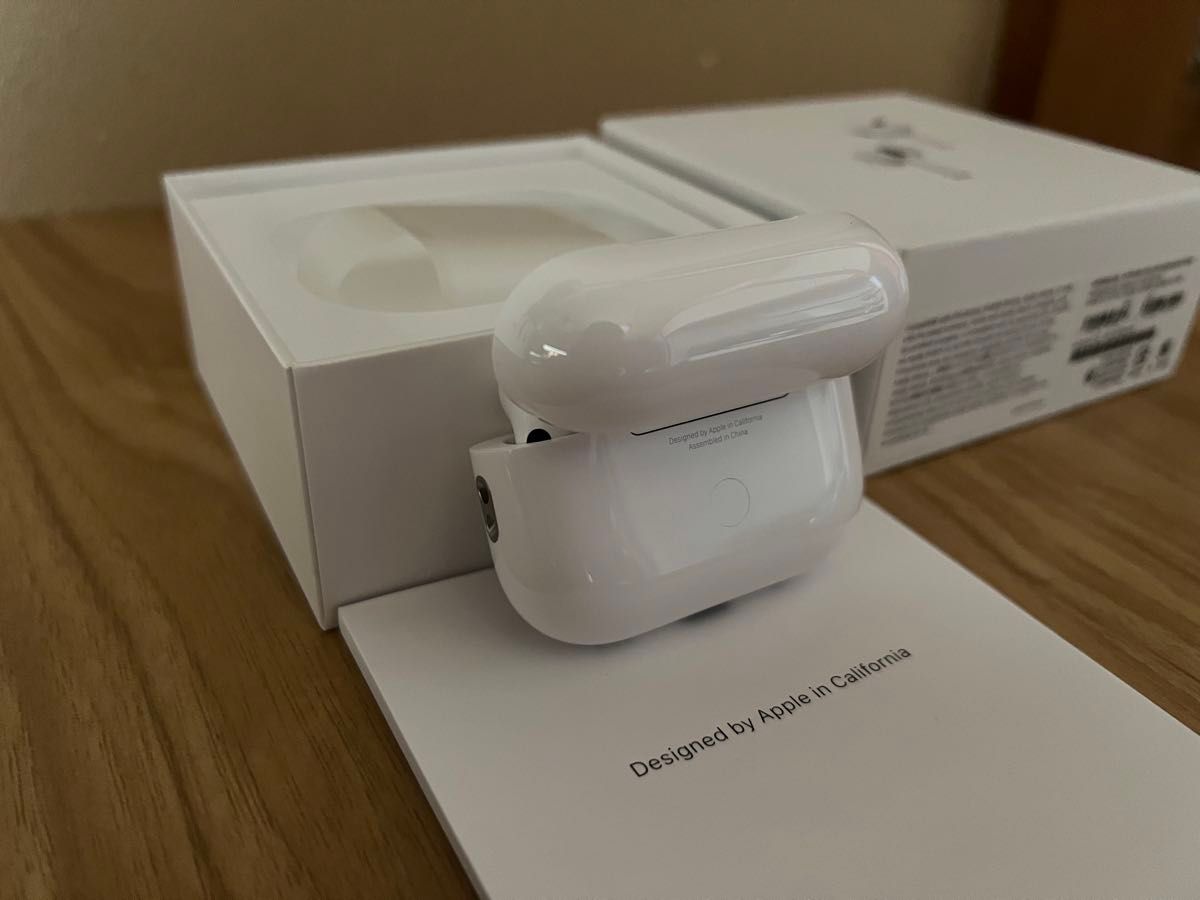 美品 】AirPods Pro 第2世代 MQD83J/A A2698 A2699 A2700 動作 美品 】AirPods Pro 第2世代 MQD83J/A A2698 A2699 A2700 動作