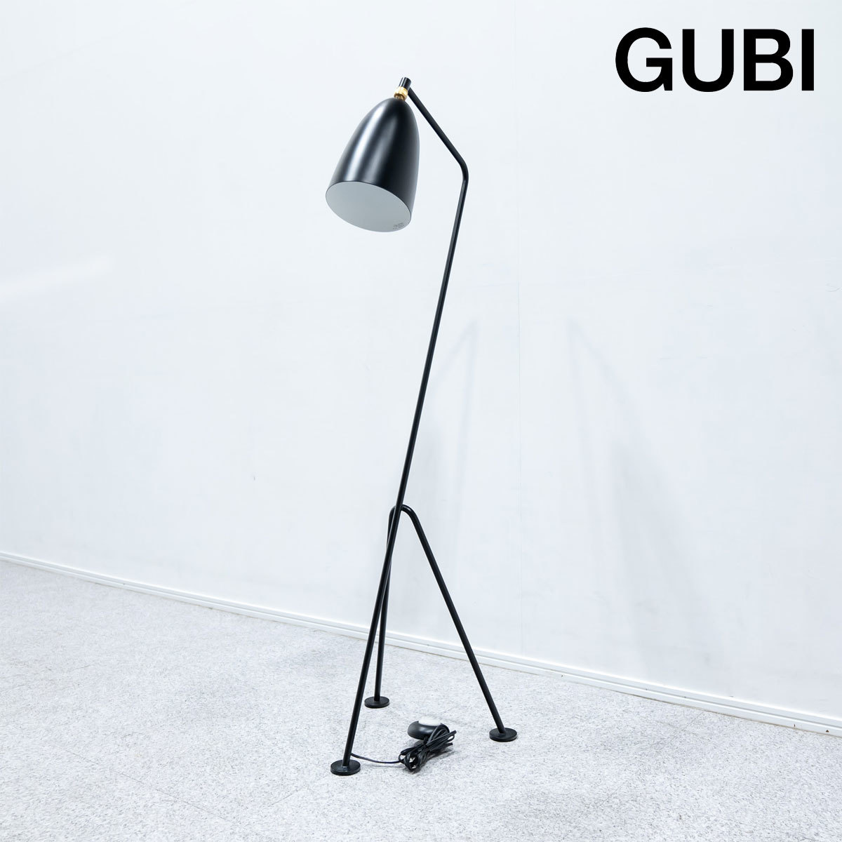 【展示品】GUBI グビ Grasshopper Floor Lamp グラスホッパー フロアランプ マットブラック グレタ・マグヌソン・グロスマン 定価20万_画像1