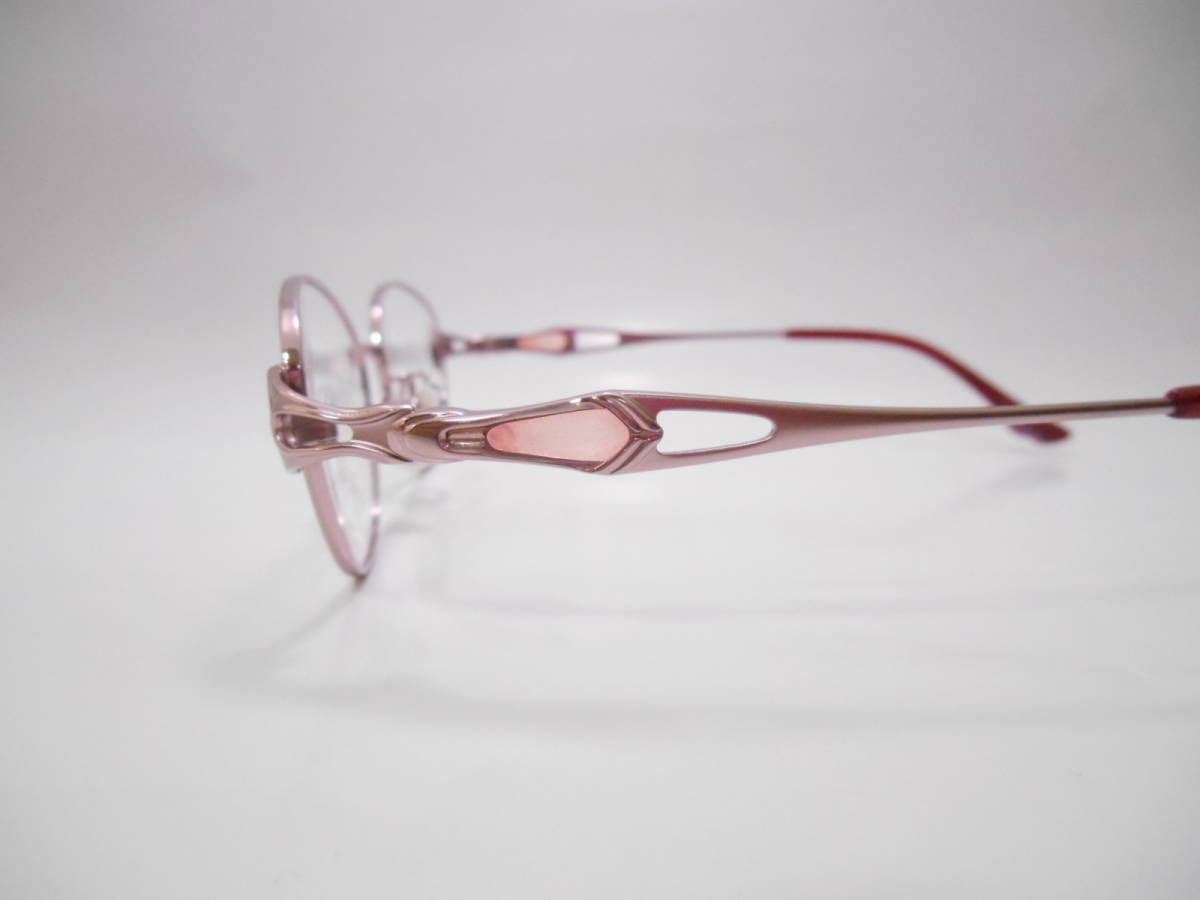 ★即決★ＨＯＹＡブルーライトカットＰＣレンズ付き老眼鏡●しっかり作られた婦人用チタンフレーム／ピンク系・ステンド調のテンプル_画像4