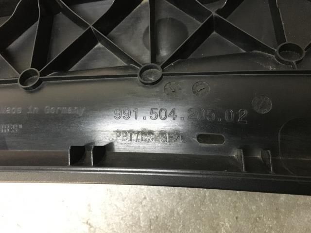 ポルシェ 911シリーズ 991MA103 リアスポイラー ウイング 白色 カレラ 純正 N-1 011707_画像9