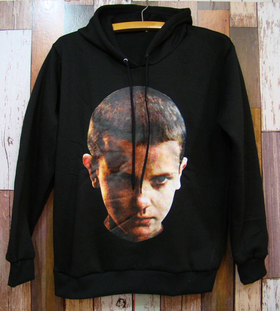 ヤフオク! - Lパーカー黒☆新品STRANGER THINGS イレブン...