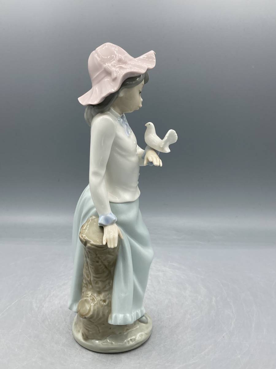 リヤドロ ナオ 女の子 鳩 フィギュリン スペイン製 陶器 置物 陶磁器 陶磁器人形_画像5