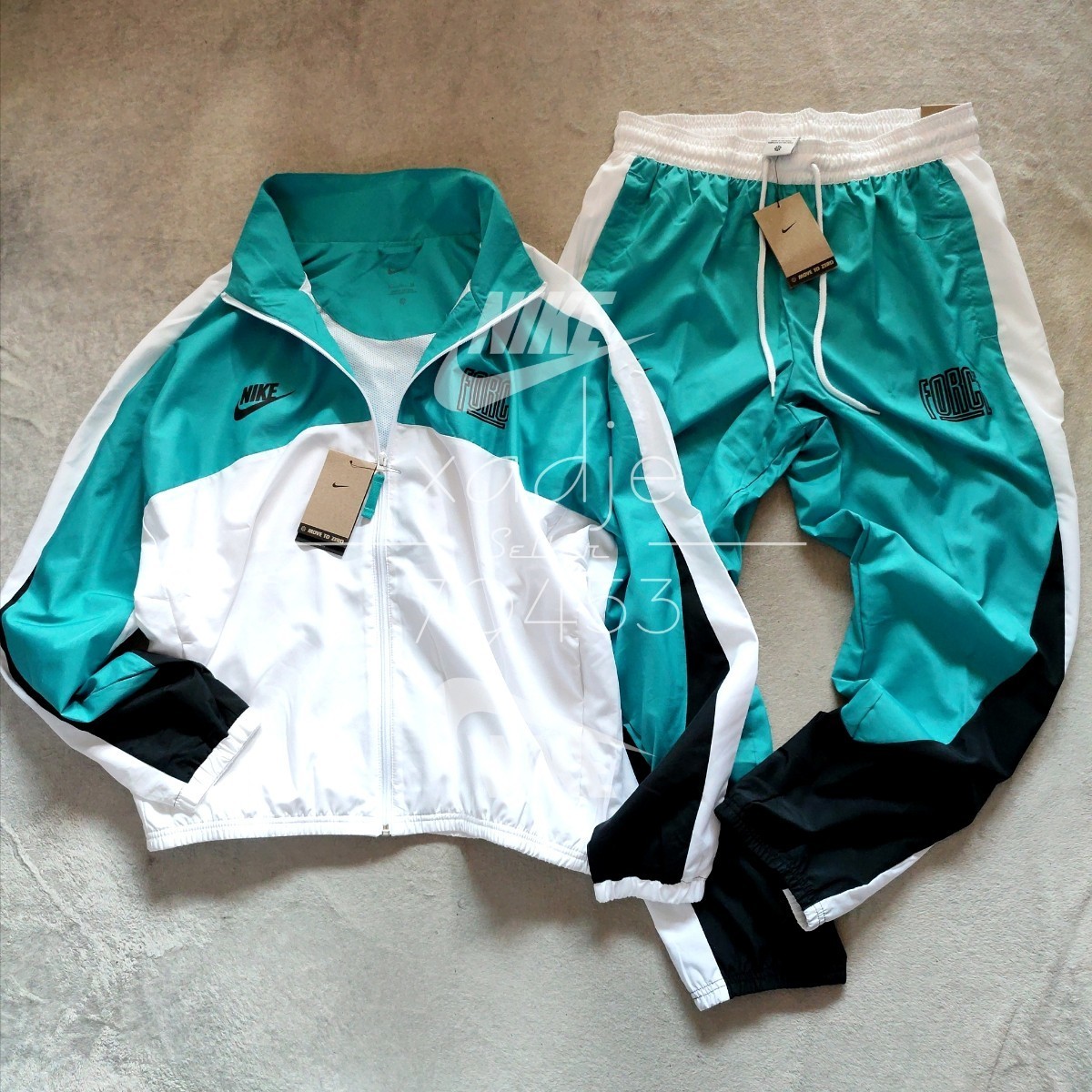 新品 正規品 NIKE ナイキ ウィンドブレーカー 上下セット 新品 正規品 NIKE ナイキ ウィンドブレーカー 上下セット