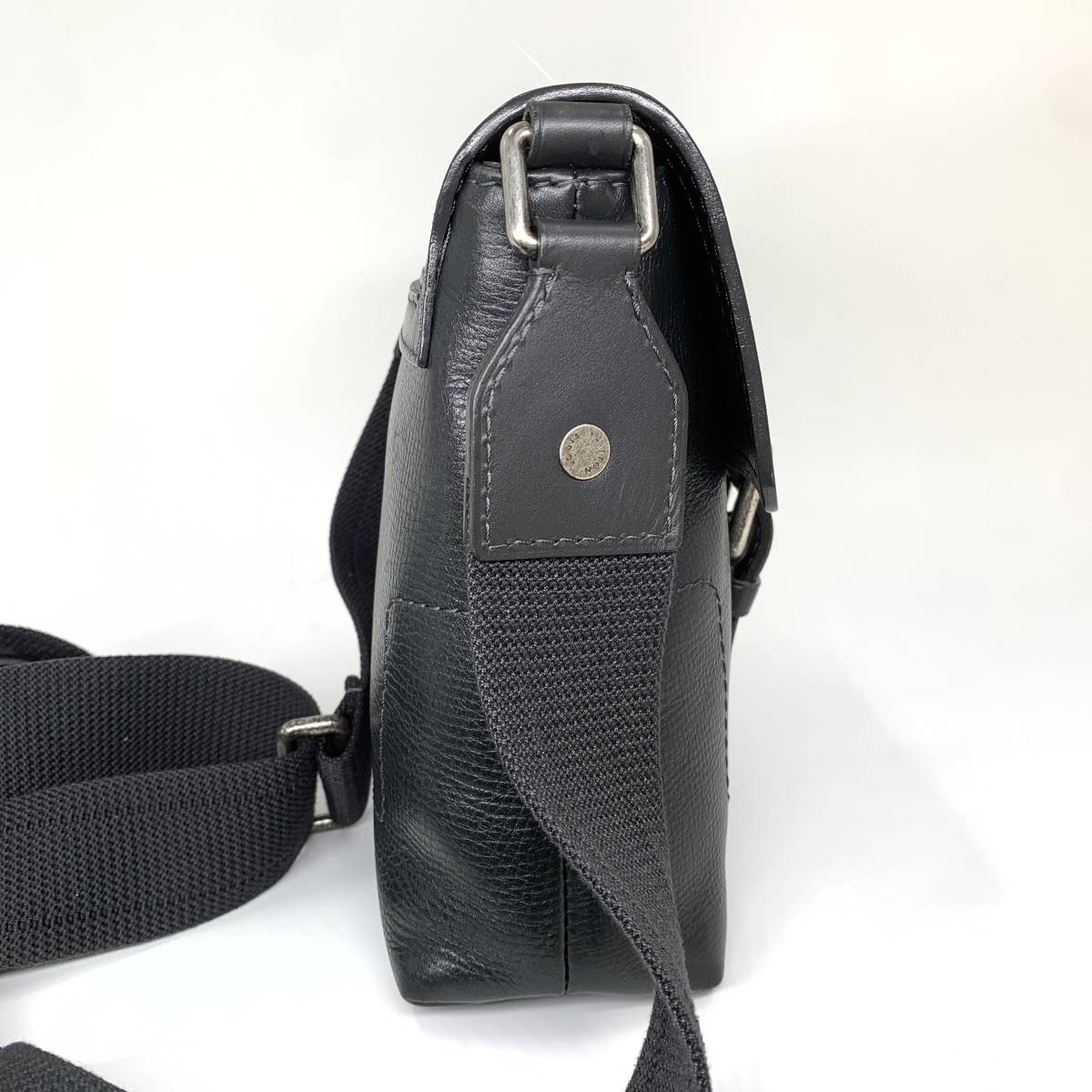 1円 超極美品 LOUIS VUITTON ルイヴィトン M92995 ユタ ユマ クロスボディ ショルダーバッグ 斜め掛け 肩掛けかばん ブラック系_画像5