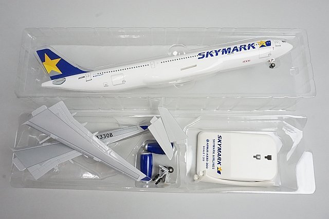 ★ EVER RISE エバーライズ 1/200 A330-300 SKYMARK スカイマーク JA330B スナップフィットモデル BC2002_画像2