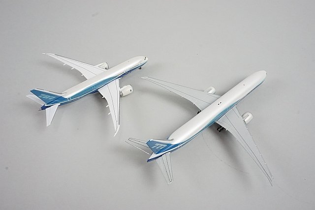 ★ hogan ホーガン 1/500 B777-300ER / B787-8 ドリームライナー ボーイング社 レジ番号付与なし 2点セット_画像2