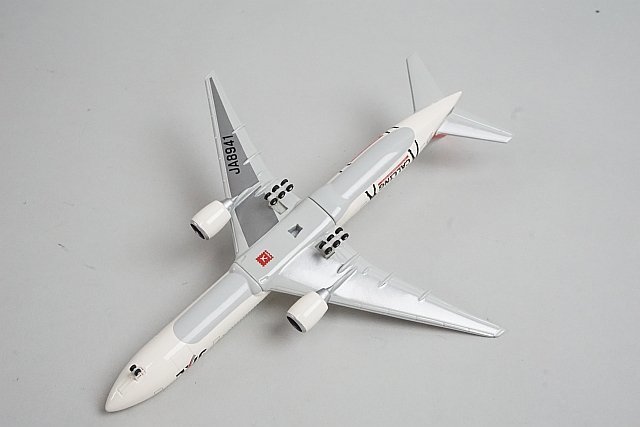 ★ hogan ホーガン 1/500 B777-300 JALｘKOBUKURO コブクロ JA8941 BJE2070_画像3