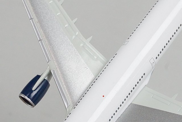 ★ herpa ヘルパ 1/500 A330-300 DELTA デルタ航空 N821NW 520935_画像4