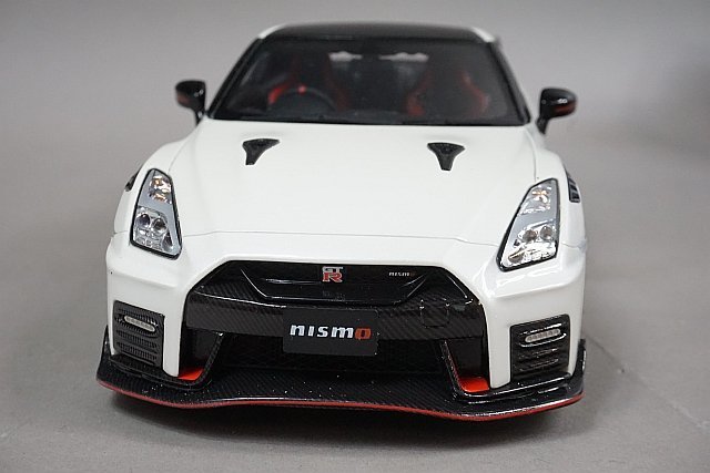 Kyosho 京商 1/18 NISSAN 日産 GT-R NISMO ニスモ ホワイト samuraiシリーズ ※外箱/固定パーツ欠品_画像2