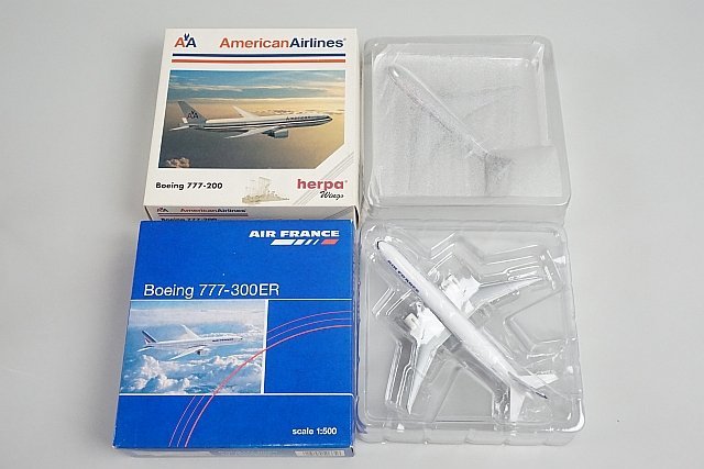 ★ herpa ヘルパ 1/500 B777-200 AA アメリカン レジ番号付与なし / B777-300ER AIR FRANCE エールフランス F-GSQA 2点セット_画像8