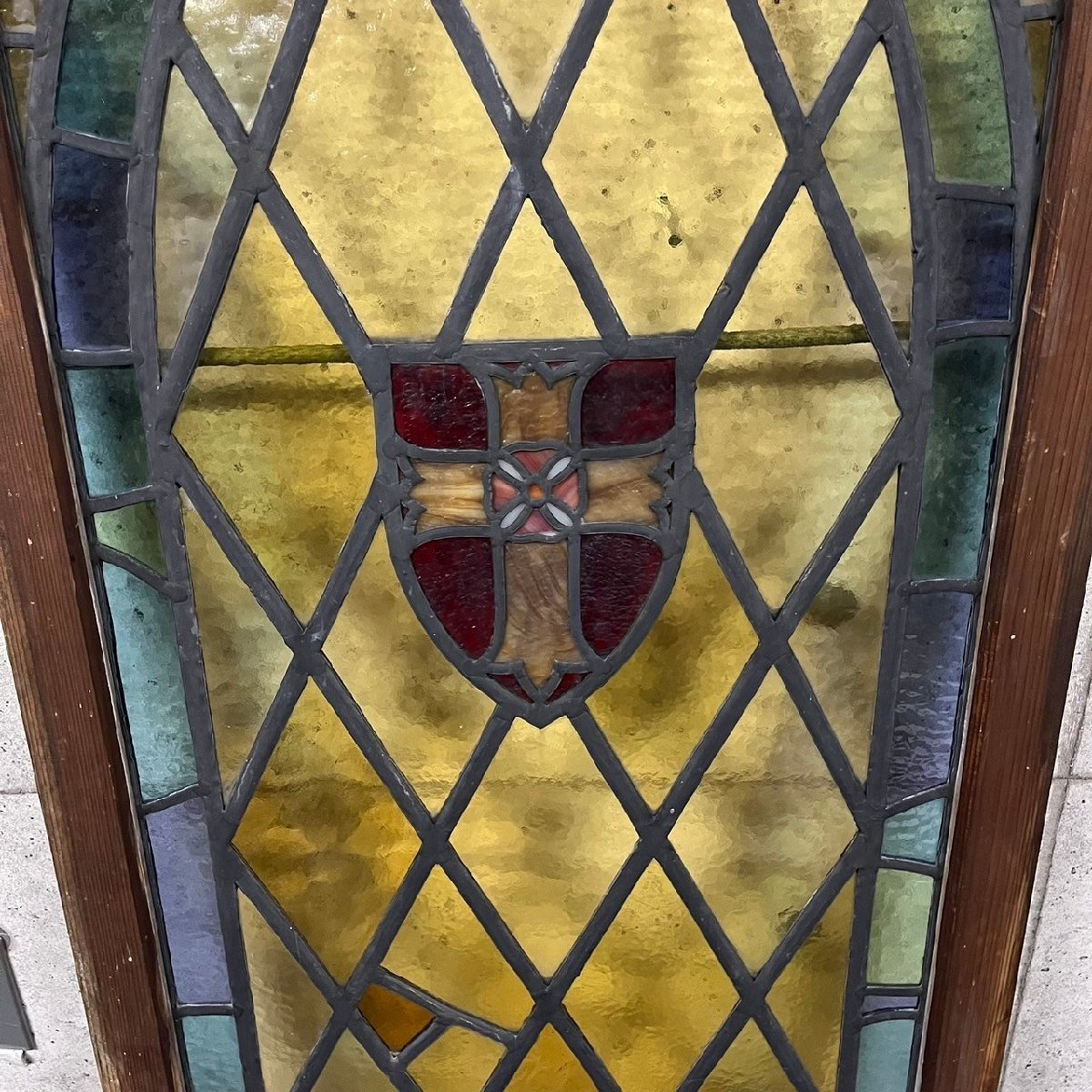 ステンドグラス 窓 ドア 扉 ガラス 木枠 十字架 約139cm×58cm 教会 建具 建材 アンティーク　121301w/T18（240）_画像3