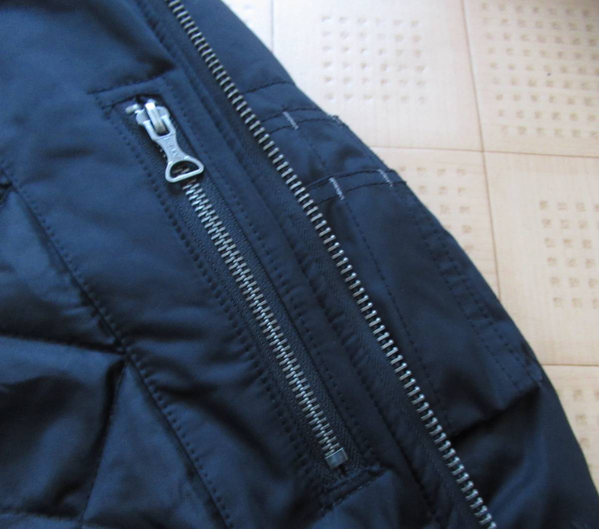 即決 Abercrombie&Fitch 薄手中綿ボンバージャケット ブラック Sサイズ Mサイズ相当 アバクロ_画像5