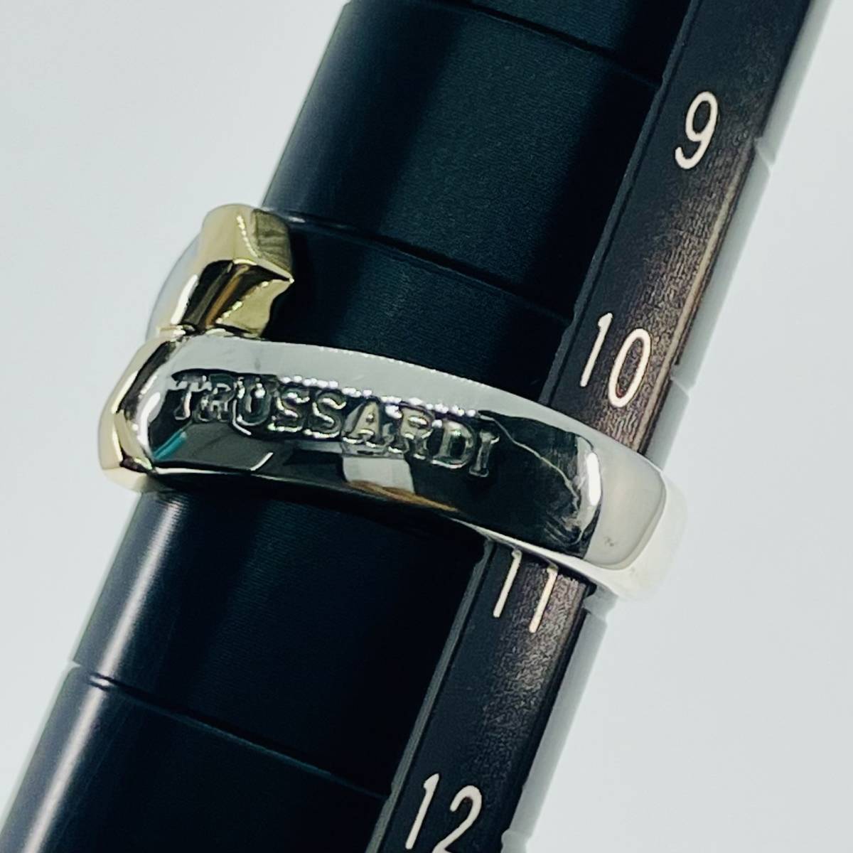 美品】 トラサルディ K18×シルバー コンビ リング TRUSSARDI 10 美品】 トラサルディ K18×シルバー コンビ リング TRUSSARDI 10