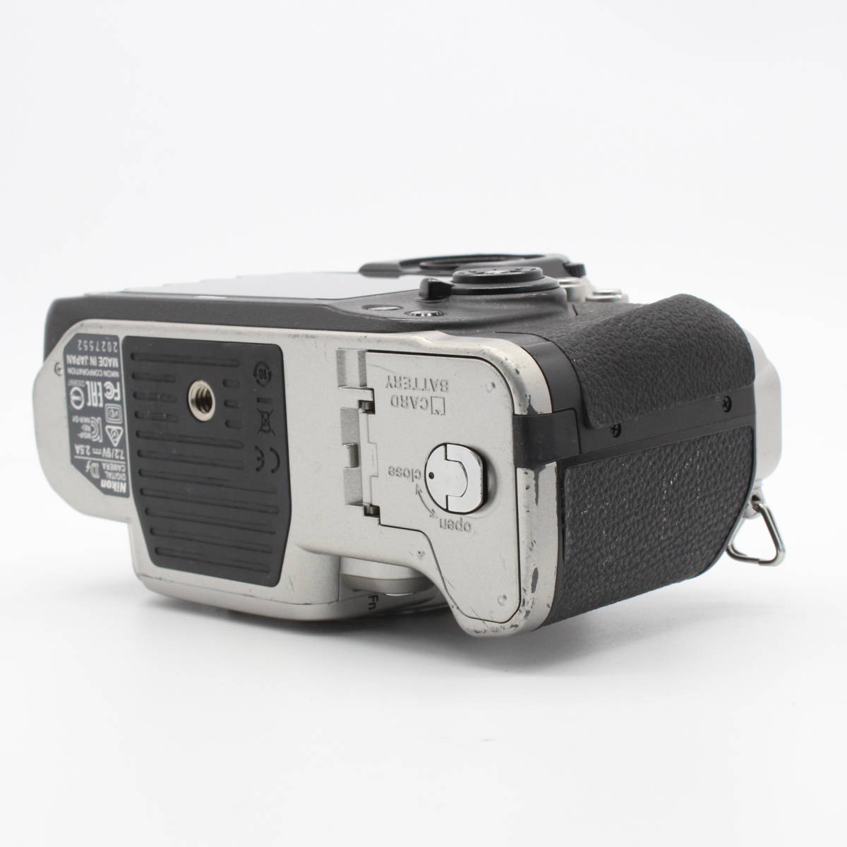 Nikon Df ボディ シルバー☆4141 カメラ、光学機器 Nikon Df ボディ シルバー☆4141 カメラ、光学機器