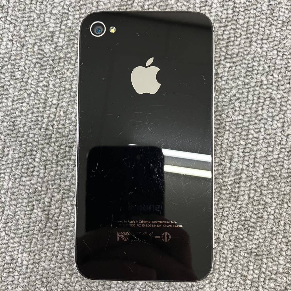 ☆【売り切り】希少！Appleアップル au iPhone4S 16GB ブラック A1387 利用制限◯ 初期化済み アクティベーションロック無し _画像5