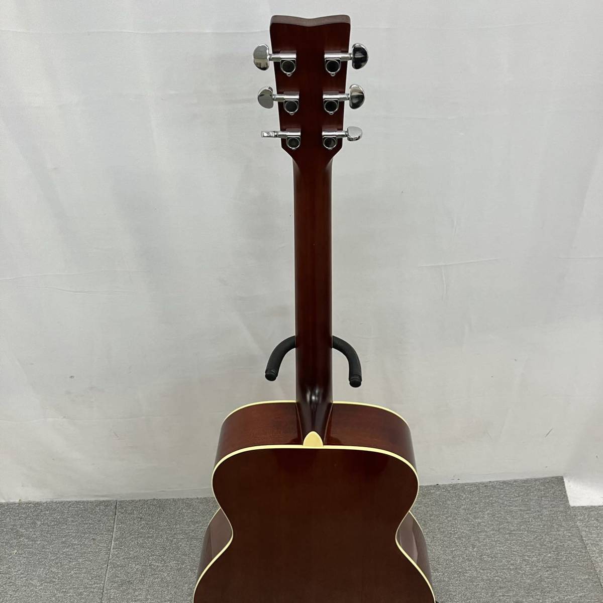 ♪【売り切り】YAMAHA ヤマハ アコースティックギター FS820 アコギ カポタスト付属 チューナー付属 弦楽器 _画像8