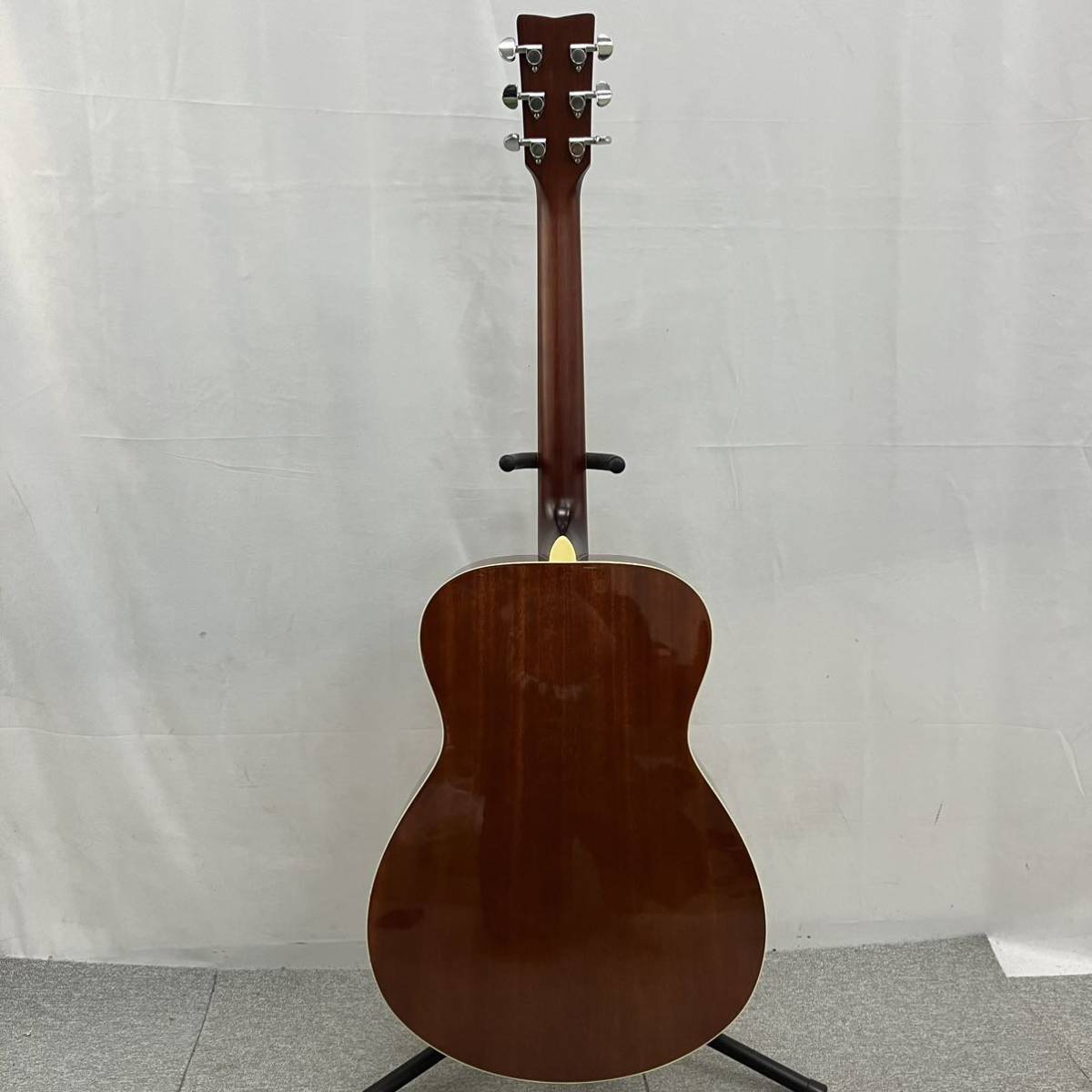 ♪【売り切り】YAMAHA ヤマハ アコースティックギター FS820 アコギ カポタスト付属 チューナー付属 弦楽器 _画像7