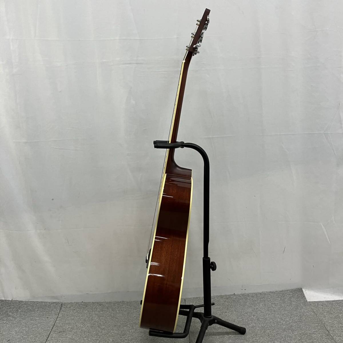 ♪【売り切り】YAMAHA ヤマハ アコースティックギター FS820 アコギ カポタスト付属 チューナー付属 弦楽器 _画像5