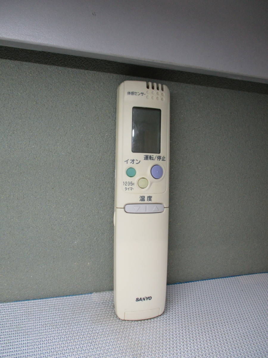 SANYO　エアコンリモコン　RCS-SP4　_画像1