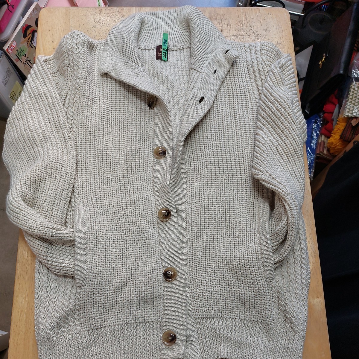 TAKEO KIKUCHI キクチタケオ 厚手のセーター 2枚 中古 キズ汚れあり 毛玉 使用感あり 壊れなし ノークリーニング 現状の売り_画像1
