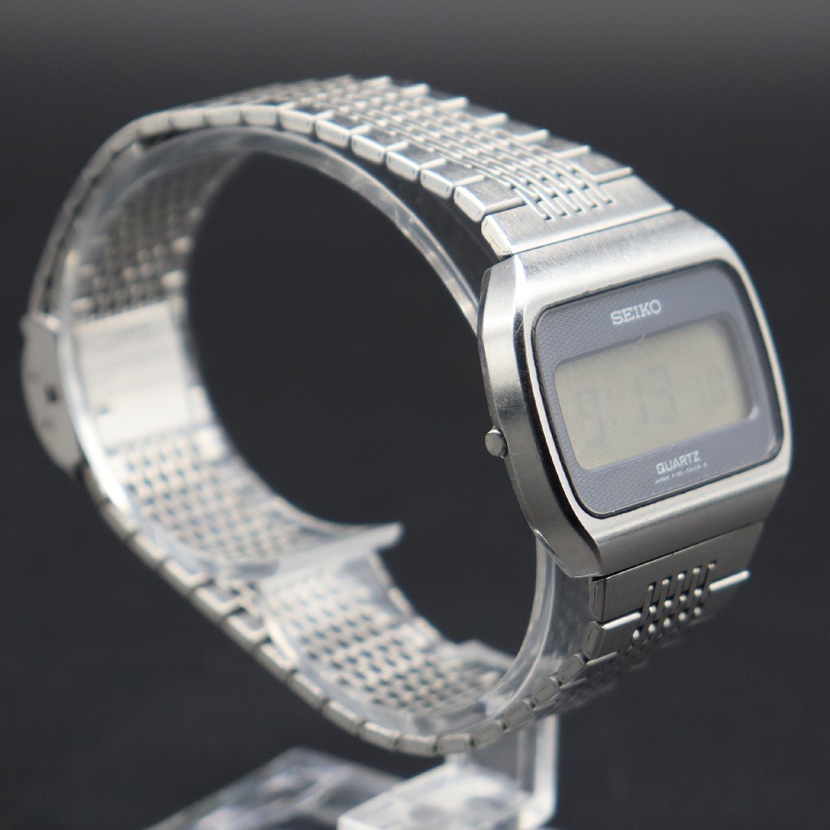 SEIKO セイコー F162-5010-G 初期型 クォーツ デジタル デイト 1970年代 アンティーク 純正ベルト メンズ腕時計_画像4
