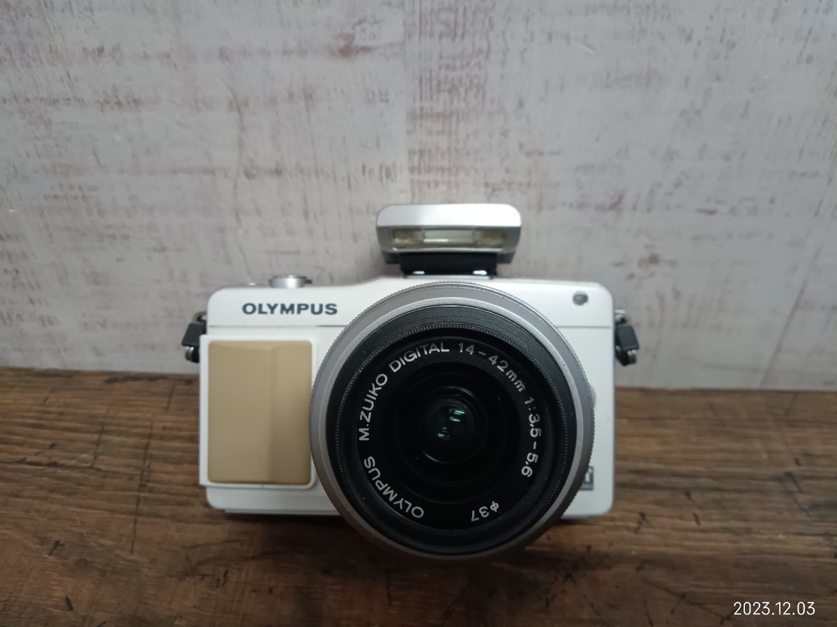 OLYMPUS　オリンパス　E-PM2 ミラーレス　一眼カメラ　デジカメ　デジタルカメラ　M.ZUIKO Digital 14-42mm 1:3.5-5-6　ジャンク_画像1