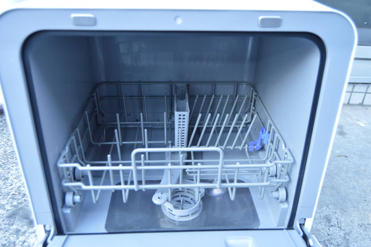 E172 比較的美品 動作品 siroca シロカ SS-M151 食器洗い乾燥機 AE 2020年製 食洗器 水道工事不要 タンク式 _画像5