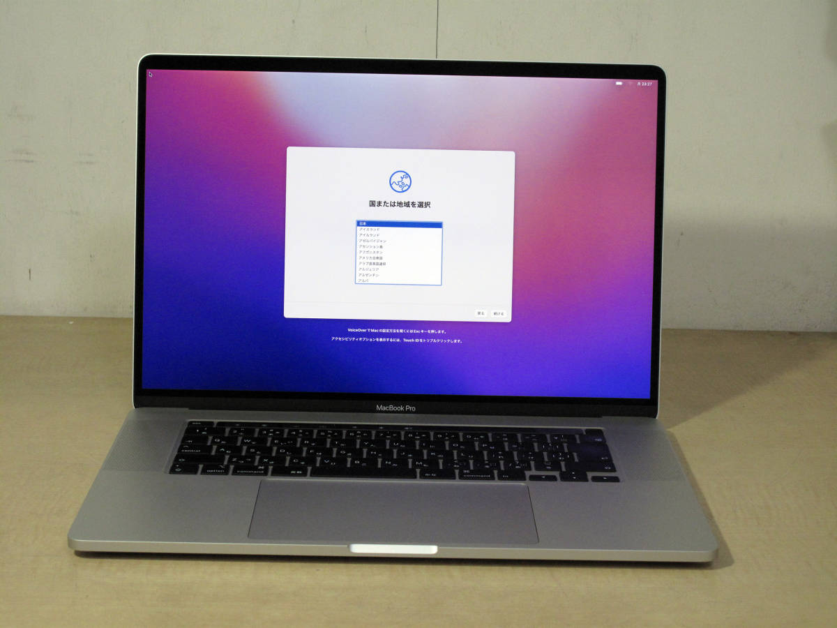 【107】Apple MacBook Pro 16-inch,2019 シルバー Core i9 2.4GHz/32GB/SSD512GB/macOS Monterey