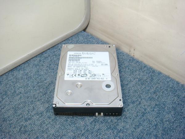 HITACHI Deskstar 内蔵HDD/500GB/HDT725050VLAT80/IDE 接続_毎回同じ写真を使っています。