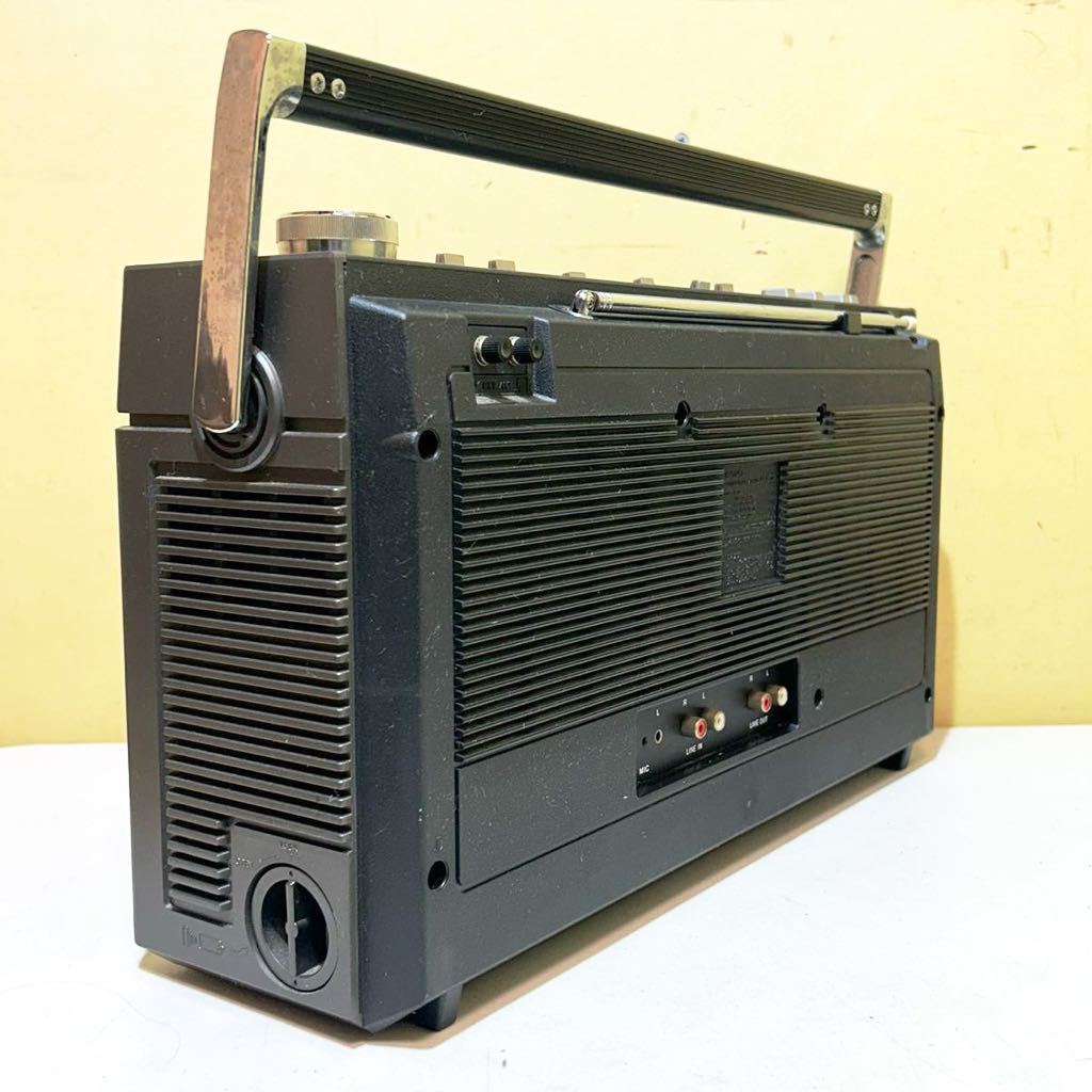 #L5G SONY CF-6300 gong 55ラジオカセットコーダー 2バンド カバーケース 昭和レトロ ソニー ラジカセ ジャンク AM FM _画像3