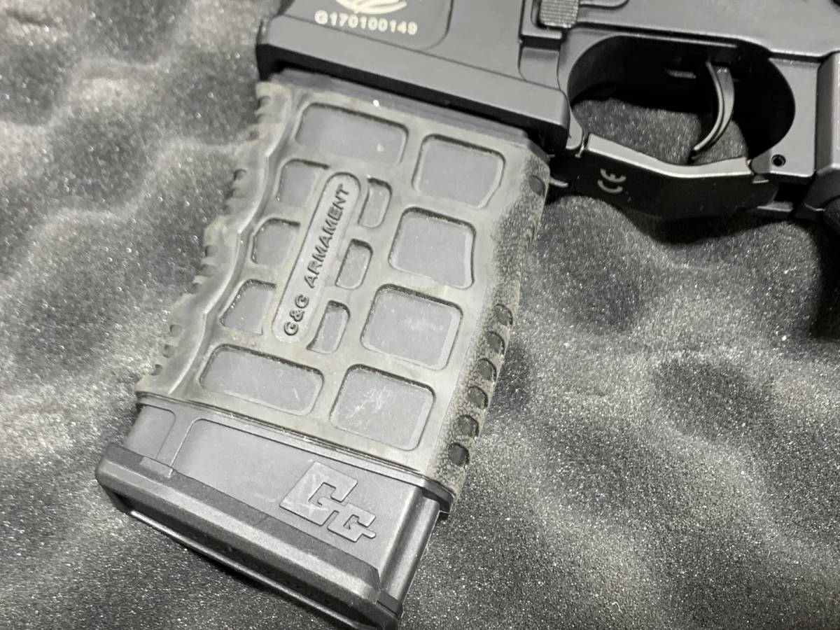 150179◆G&G ARMAMENT 電動ガン complete AEG Series PDW15？ HOLOSUN HS403A 2MOA LED ドットサイト Hk ハードケース付【写真追加あり】M_画像6