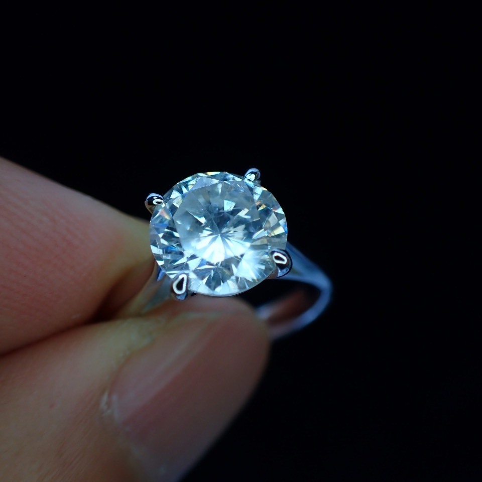 F3461 天然大粒ブリリアントカットダイヤモンド２.１４８ct G SI2 VG 最高級Pt900無垢リング 新品_画像2