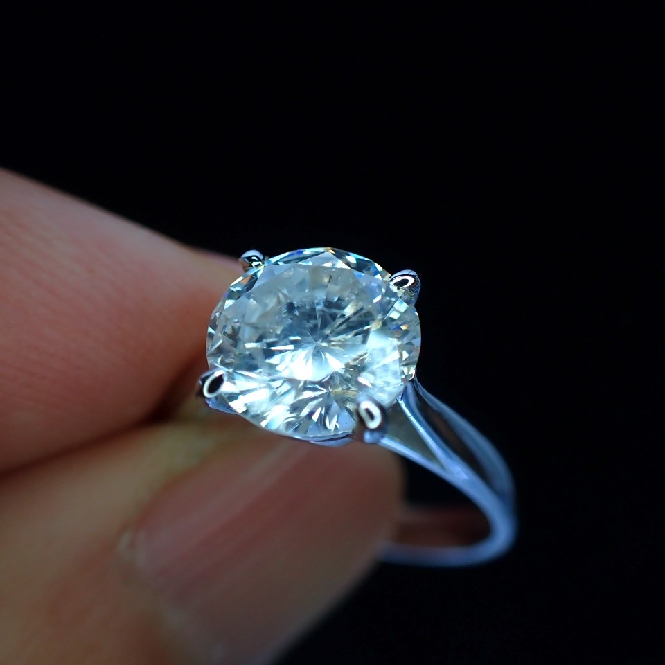 F3461 天然大粒ブリリアントカットダイヤモンド２.１４８ct G SI2 VG 最高級Pt900無垢リング 新品_画像3