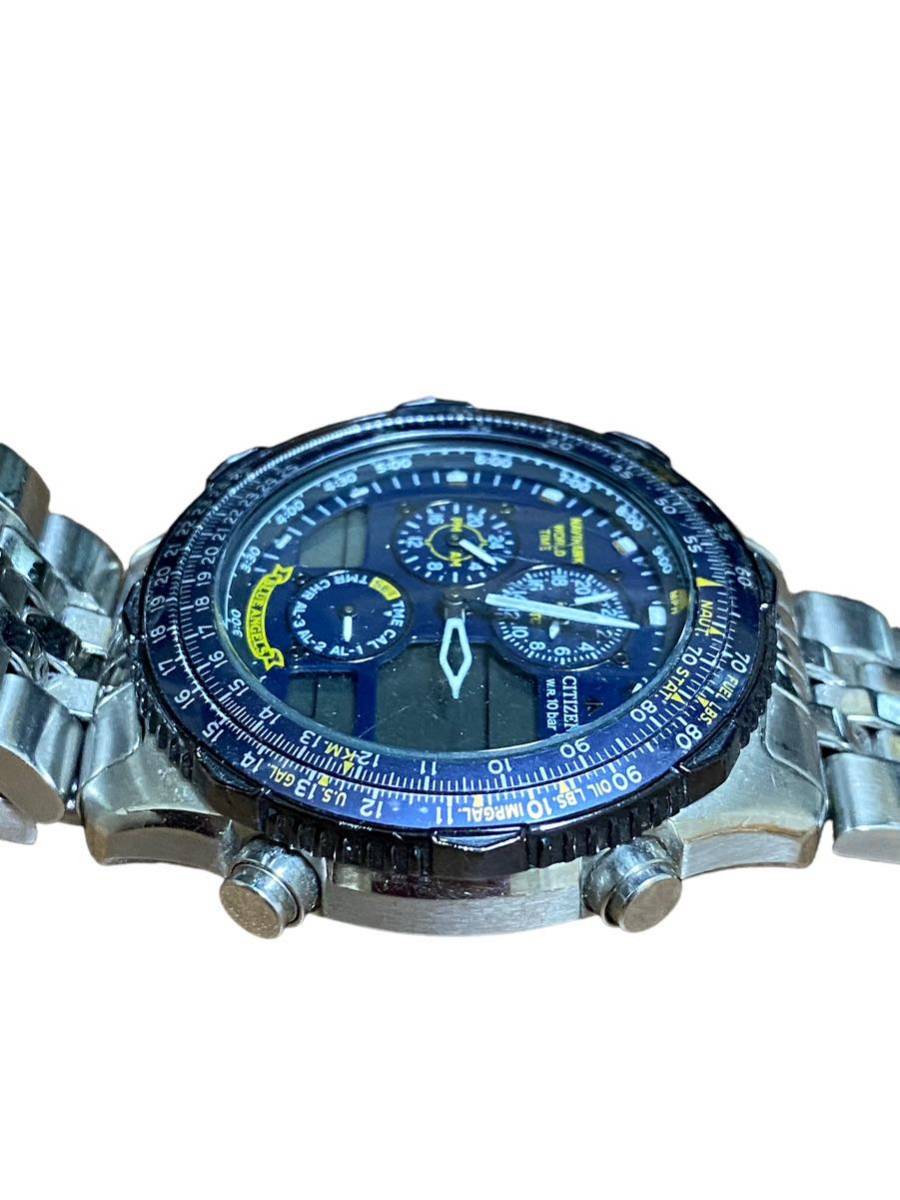 17989 【CITIZEN 】シチズン C300-Q00842 ブルーエンジェル プロマスター 電波ソーラーメンズ腕時計 クロノグラフ 文字盤ブルー ジャンク_画像2