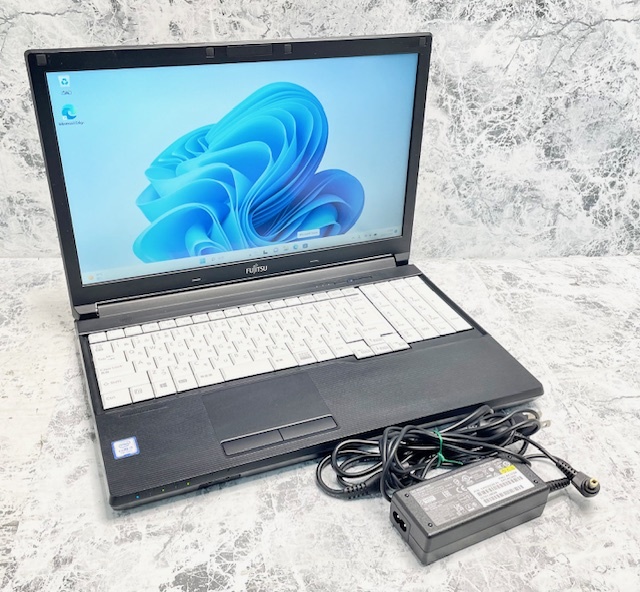 T2809 FUJITSU LIFEBOOK A577/TX Core i3-7130U 2.70GHz 第7世代 メモリー8GB HDD500GB Windows11 ノートPC 電源アダプター付き_画像1