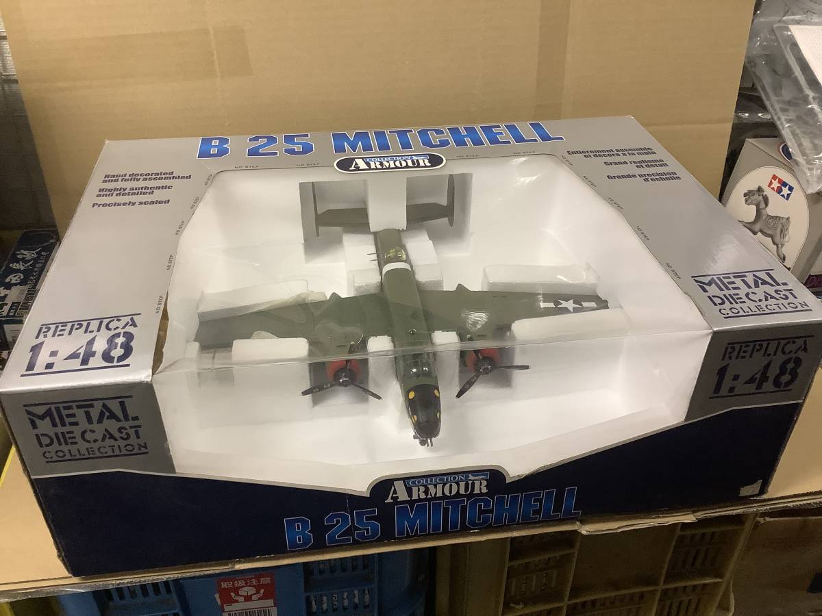 箱傷み フランクリンミント 1/48 B-25 ミッチェル ROUGH RAIDERS MITCHELL FRANKLIN コレクションアーマー ダイキャスト 飛行機 ミニカー_画像1