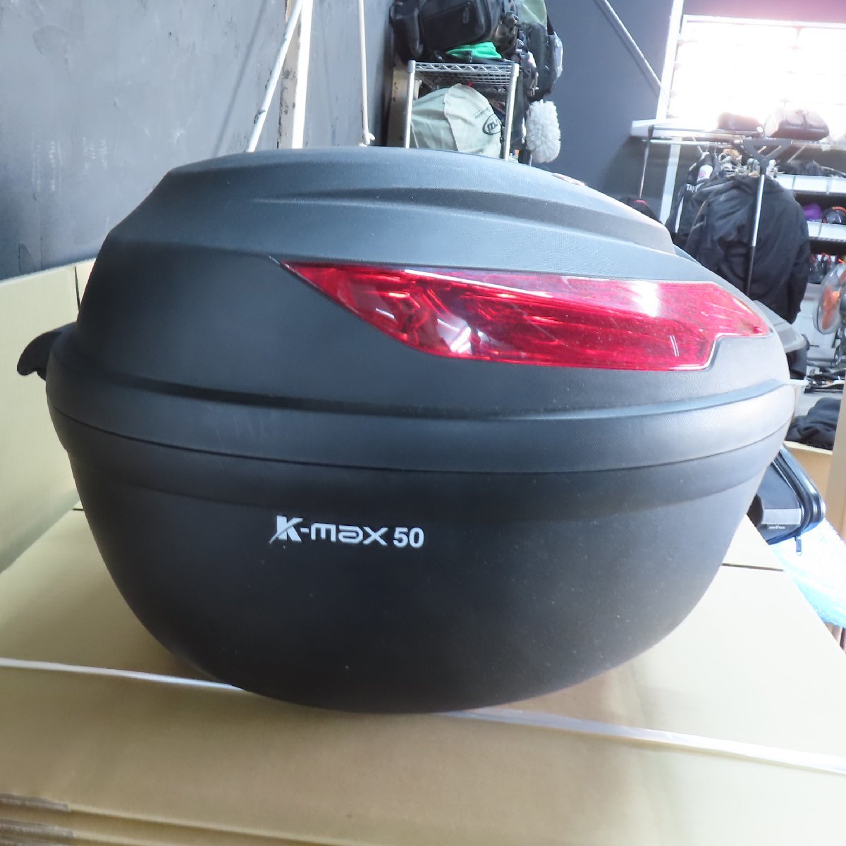 【中古美品】REEMBARK K-MAX トップケース 50L 大容量 リアボックス バイク 二輪 オートバイ ツーリング キャンプ ロングツーリング_画像2