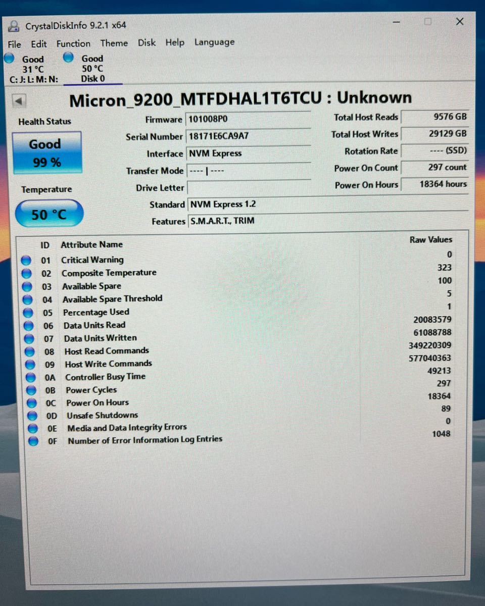 動作確認済み Micron 9200 Max 1.6TB U.2 PCIe NVMe SSD 高耐久 企業向け U.2 to PCIe 変換アダプタ付 正常99%_画像3