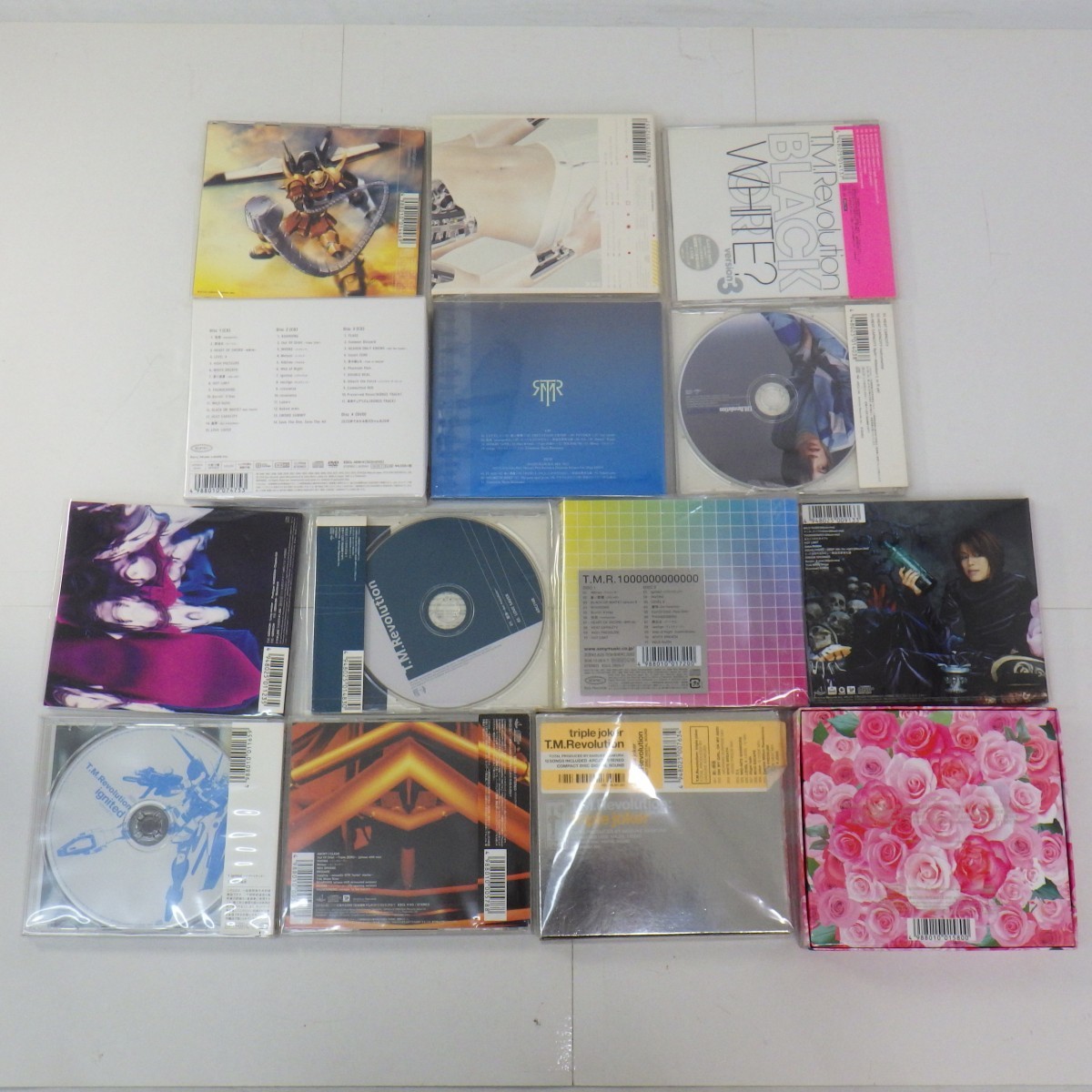 T.M.Revolution CD アルバム 8cmシングルなど まとめて38枚セット/ALL TIME BEST DVD付き/シングルコレクション 他/西川貴教/歌謡曲　80_画像7