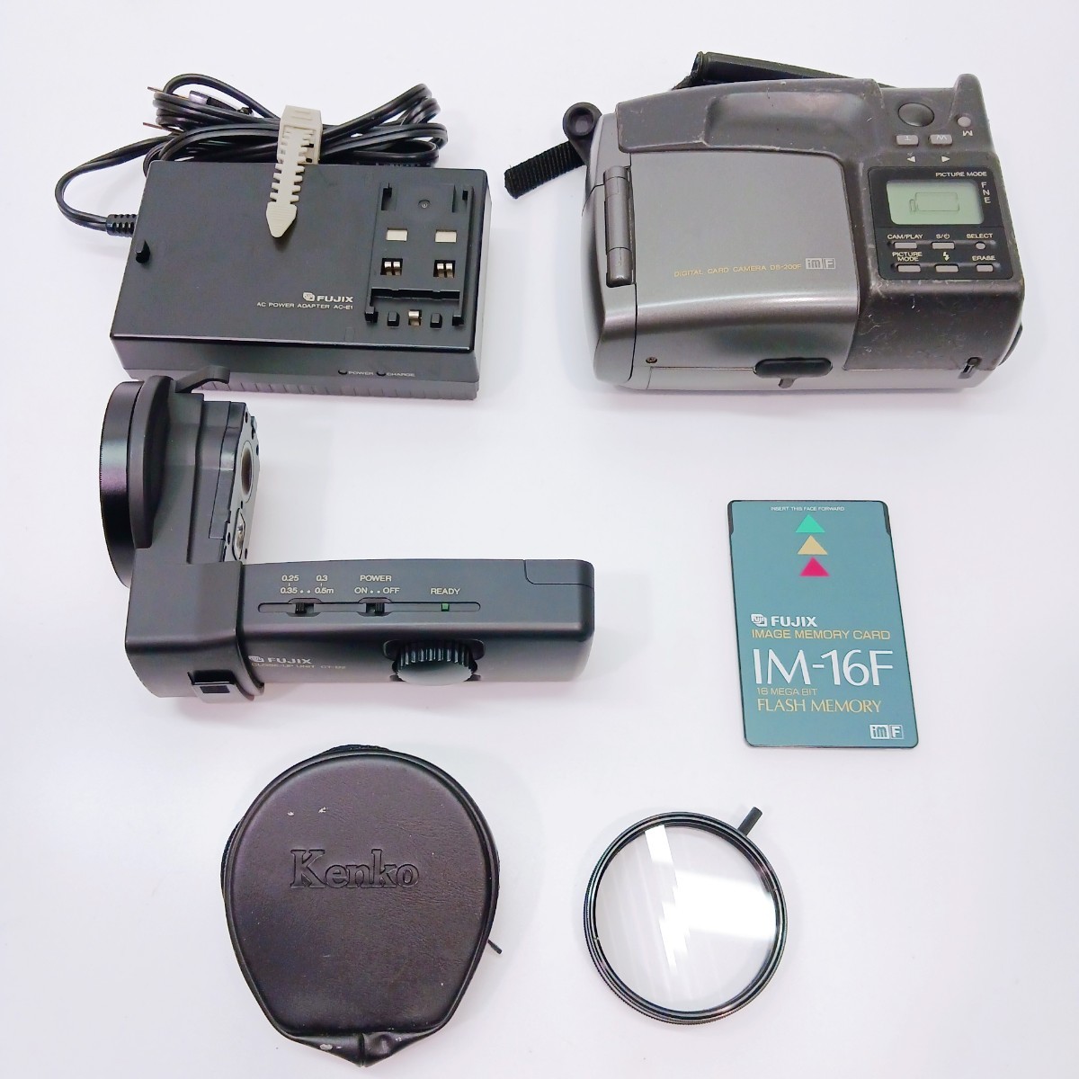 FUJIX デジタルカードカメラ DS-200F CT-D2 AC-E1 IM-16F KENKO Φ55S フジックス ジャンク_画像1