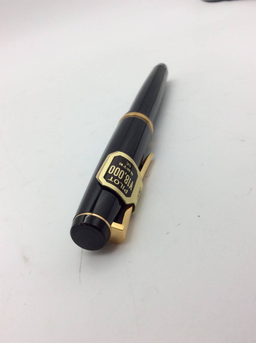 ＃7552　【タグ付】新品未使用 PILOT/パイロット 万年筆 ペン先14K-585 極細字軟 SE 黒 ブラック 金 ゴールド ブランド 筆記用具_画像7