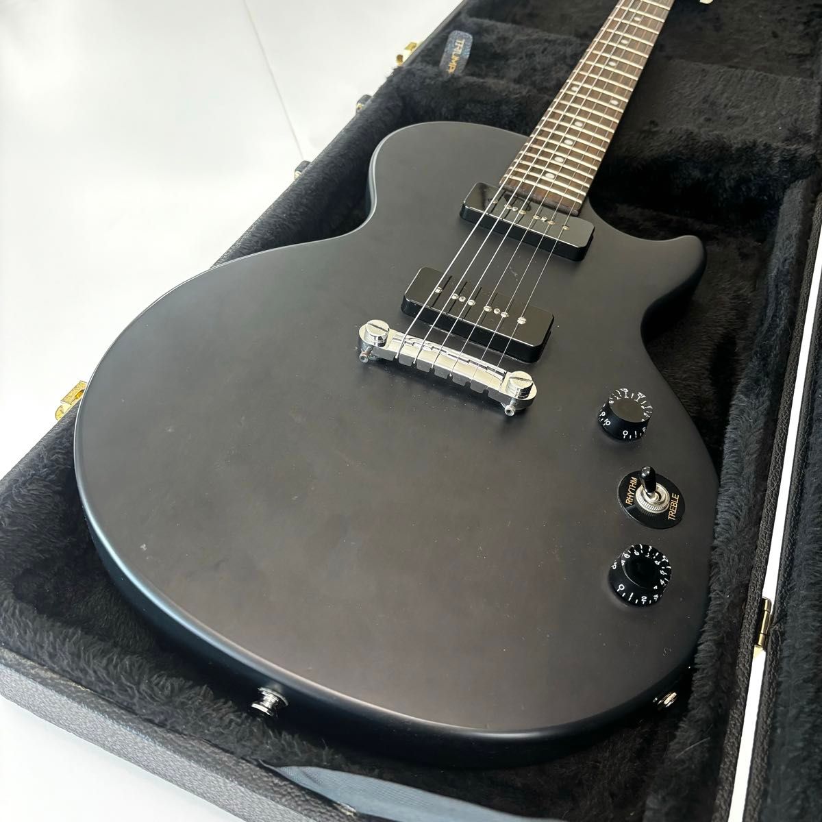 最終値下げです【P90ピックアップ搭載】Epiphone by Gibson レスポール 弦交換済 エレキギター 最終値下げです【P90ピックアップ搭載】Epiphone by Gibson レスポール 弦交換済 エレキギター