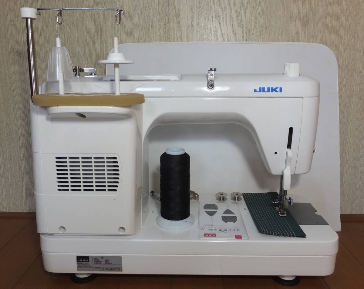 JUKI職業用本縫いミシン　SPUR　TL-30SP 現行機種・後期製造中古品_ごまキャップ・糸巻き振れ止め装着