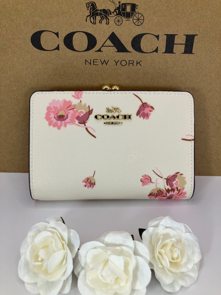 新品未使用】COACHコーチ☆財布☆二つ折り財布☆花柄☆フラワー☆白