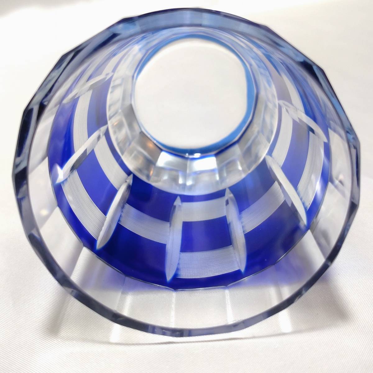 ガラスコップ 2個 カットガラス ブルー 口径約6.2cm 高さ約10.2cm 気泡硝子 昭和レトロ　【4068】【o】【b】_画像10