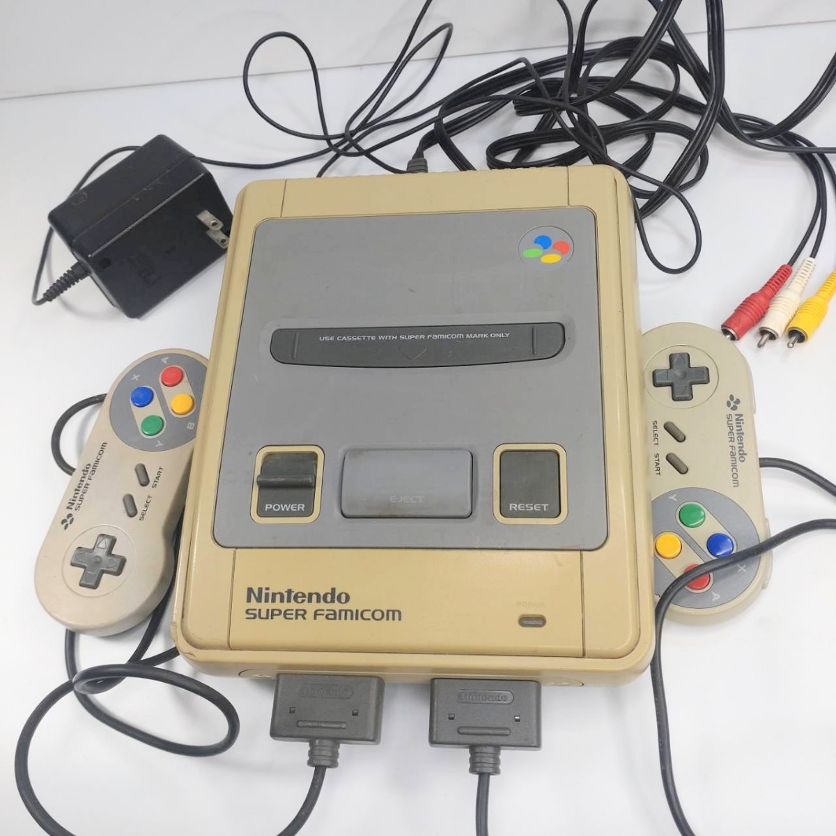 ジャンク品 任天堂 SUPER FAMICOMの画像1