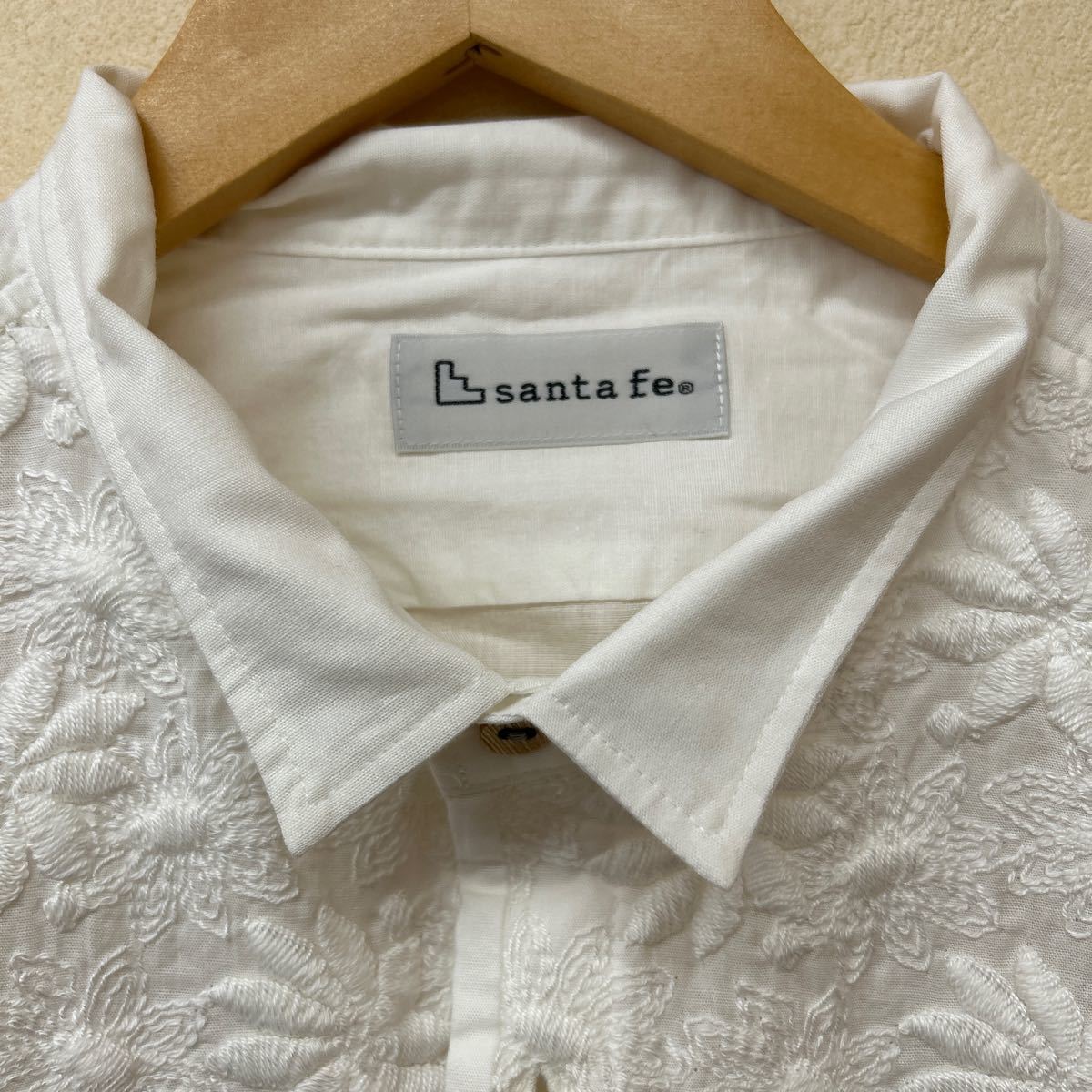 サンタフェsanta feホワイト 刺繍ワイシャツ サイズ50【新品未使用】_画像3