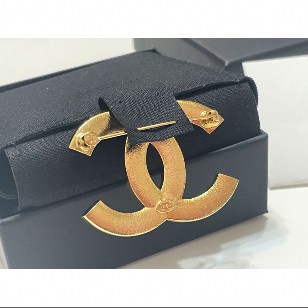 正規品】 CHANEL シャネル ブローチ ココマーク 星 コメット 正規品】 CHANEL シャネル ブローチ ココマーク 星 コメット