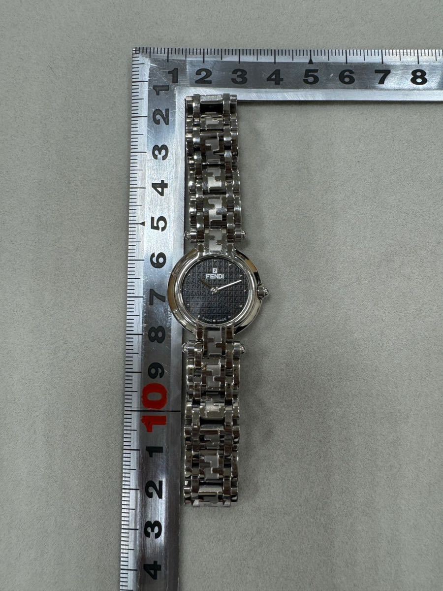 △FENDI フェンディ 750L 腕時計 レディース クォーツ ズッカ柄 ブラック文字盤 (KS12-32)_画像7
